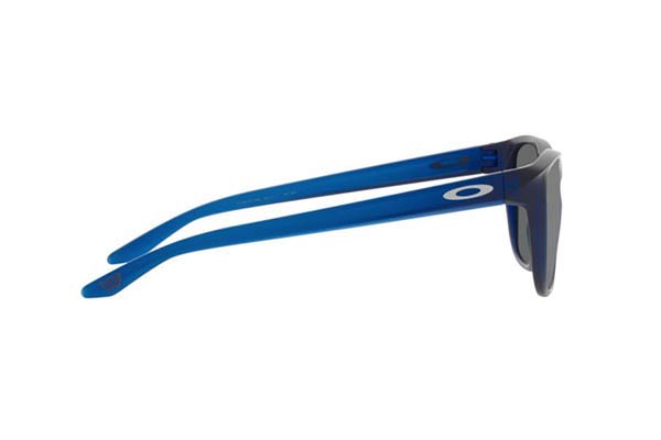 Oakley μοντέλο 9479 MANORBURN στο χρώμα 16