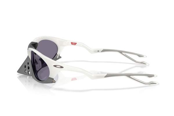 Oakley μοντέλο 9437 PLANTARIS στο χρώμα 06