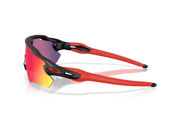 Oakley μοντέλο 9208 RADAR EV PATH στο χρώμα G2 100 THIEVS