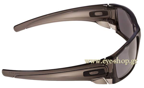 Oakley μοντέλο Fuel Cell 9096 στο χρώμα 54 Grey Smoke-Black Iridium