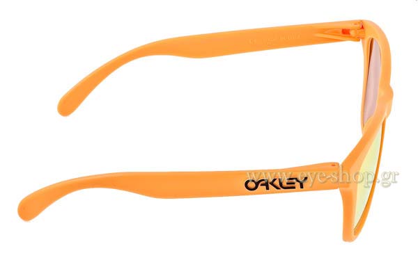 Oakley μοντέλο Frogskins 9013 στο χρώμα 24-343 Pikes Gold - Fire Iridium
