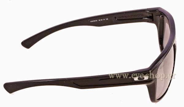 Oakley μοντέλο BREADBOX στο χρώμα 9199 03 Black iridium polarized