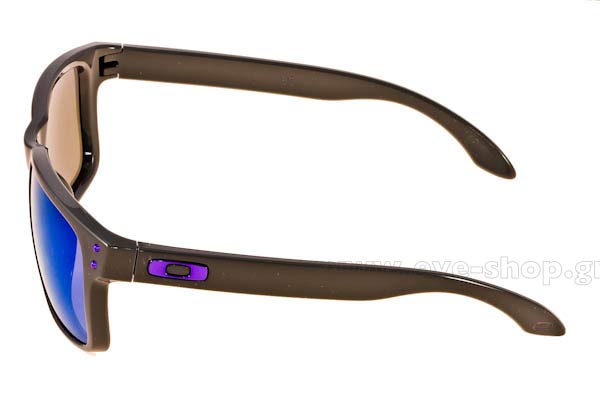 Oakley μοντέλο Holbrook 9102 στο χρώμα 76 Dark Grey - Violet Iridium