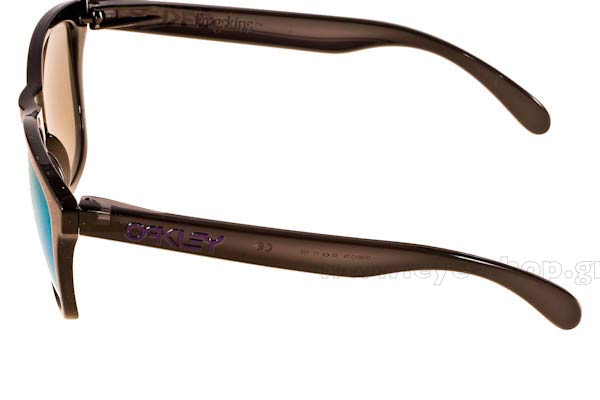 Oakley μοντέλο Frogskins 9013 στο χρώμα 09 Violet Iridium Polarized