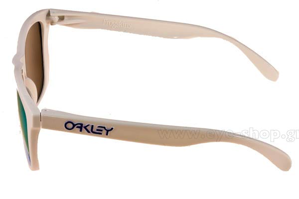 Oakley μοντέλο Frogskins 9013 στο χρώμα 35 Polished White Violet Iridium