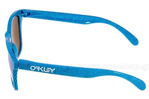 Oakley μοντέλο Frogskins 9013 στο χρώμα 55 Fingerprint Sky Blue