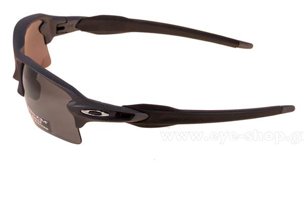 Oakley μοντέλο 9188 FLAK 2.0 XL στο χρώμα 60 Steel Prizm Daily Polarized