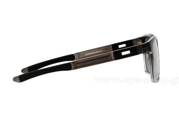Oakley μοντέλο CATALYST 9272 στο χρώμα 18 Black Ink warm grey