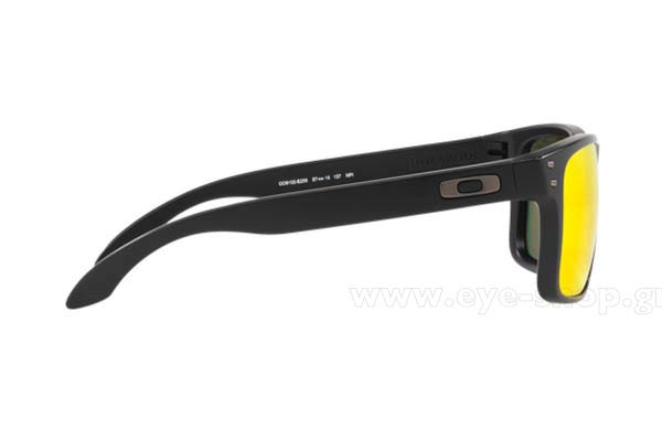 Oakley μοντέλο Holbrook 9102 στο χρώμα E2