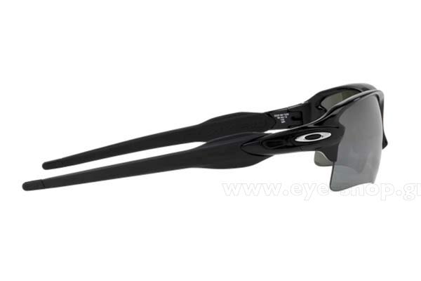 Oakley μοντέλο 9188 FLAK 2.0 XL στο χρώμα 72