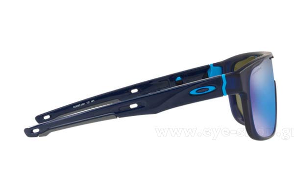 Oakley μοντέλο CROSSRANGE SHIELD 9387 στο χρώμα 05 Mt Translucent Blue Prizm Sappire Iridium