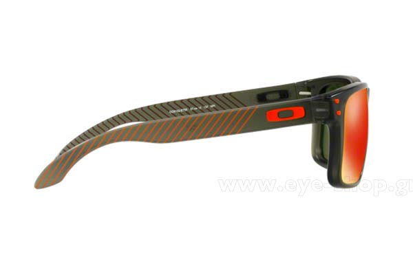 Oakley μοντέλο Holbrook 9102 στο χρώμα E7