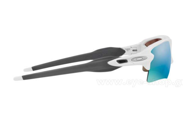 Oakley μοντέλο 9188 FLAK 2.0 XL στο χρώμα 82