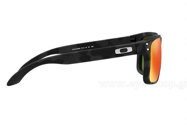 Oakley μοντέλο Holbrook 9102 στο χρώμα E9