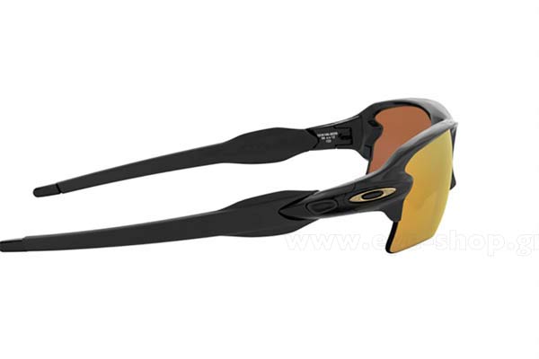 Oakley μοντέλο FLAK 2.0 XL 9188 στο χρώμα 95