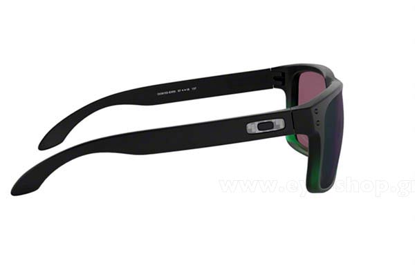 Oakley μοντέλο Holbrook 9102 στο χρώμα E4