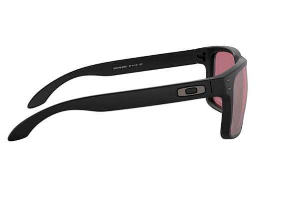 Oakley μοντέλο Holbrook 9102 στο χρώμα K0