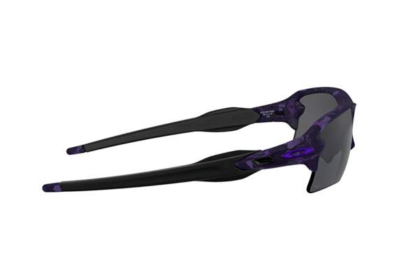 Oakley μοντέλο FLAK 2.0 XL 9188 στο χρώμα F4