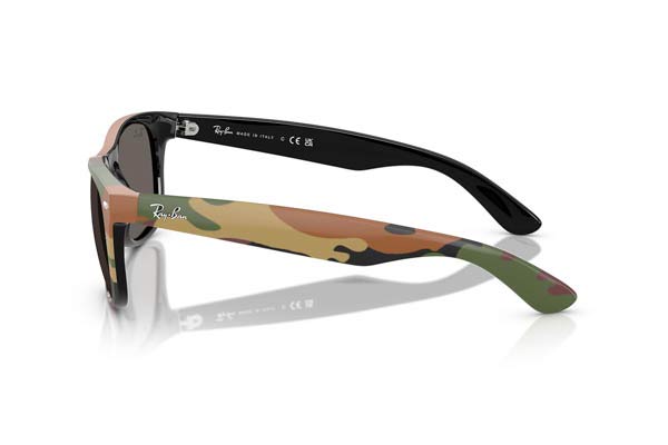 Rayban μοντέλο 2132 NEW WAYFARER στο χρώμα 6822B1